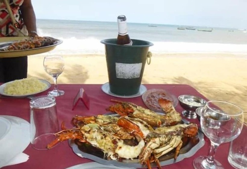 هتل Hôtel La Flotte