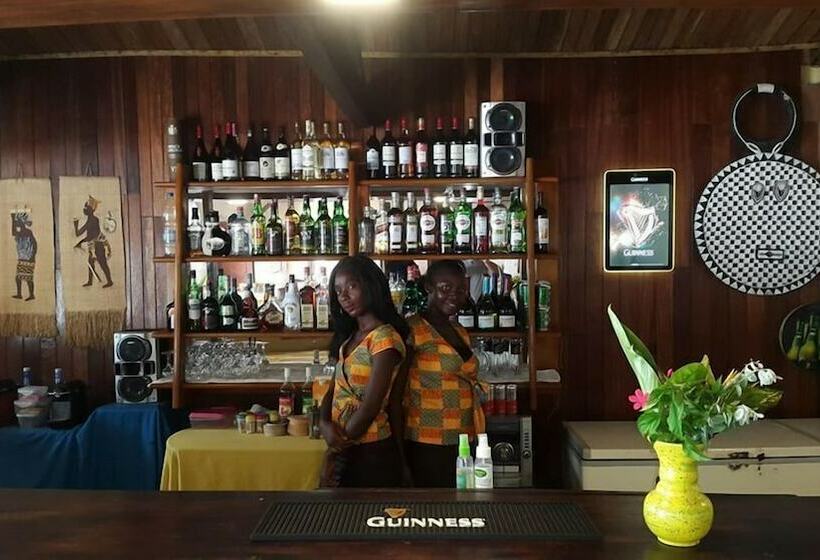 هتل Hôtel La Flotte