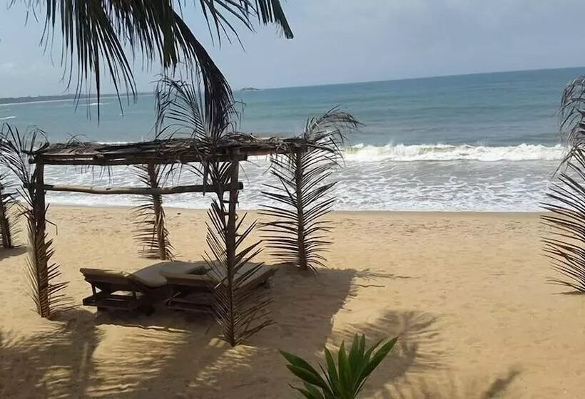 هتل Hôtel La Flotte