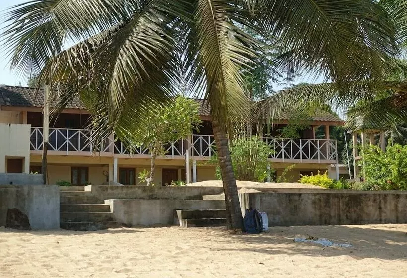 هتل Hôtel La Flotte