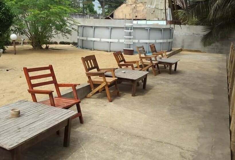 هتل Hôtel La Flotte