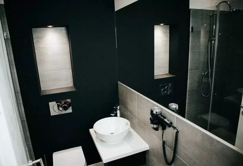 Juststay Ratingen Hotel & Apartments