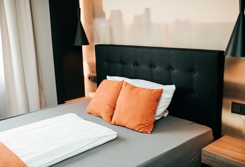 Juststay Ratingen Hotel & Apartments