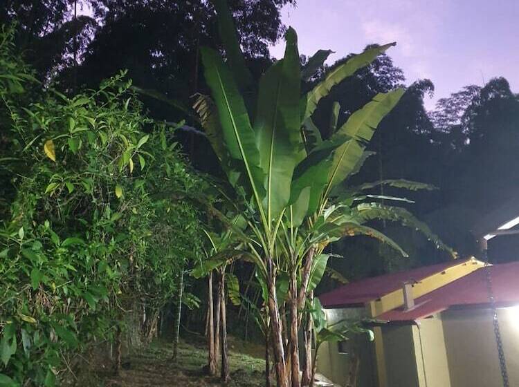 בית מלון כפרי La Frontera