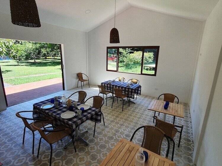 בית מלון כפרי La Frontera