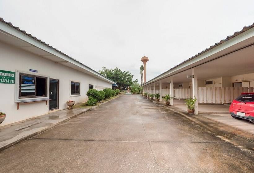 Hotel Oyo 764 Lets Go