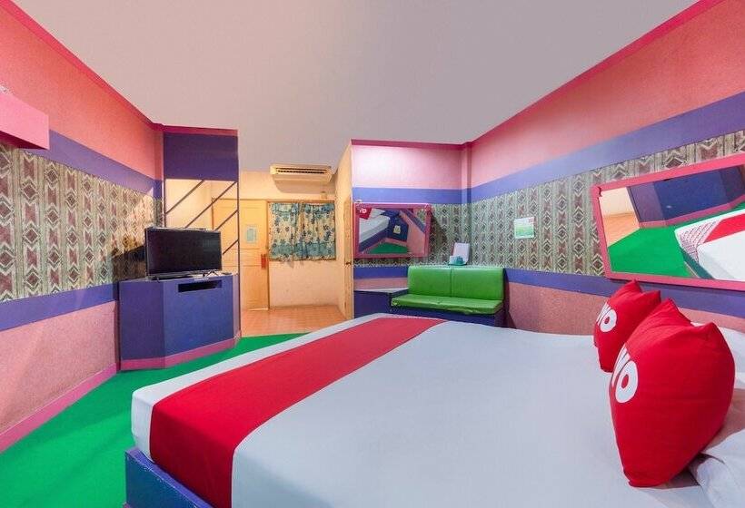 Hotel Oyo 764 Lets Go