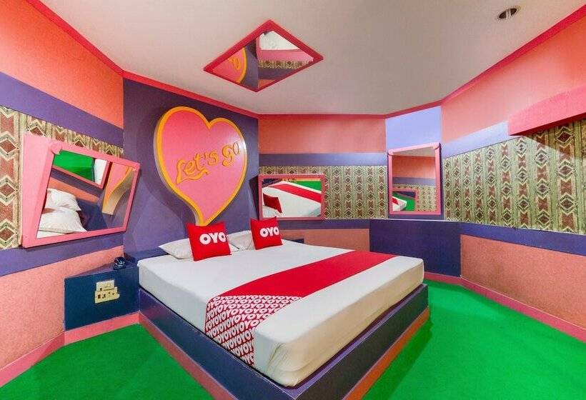 Hotel Oyo 764 Lets Go