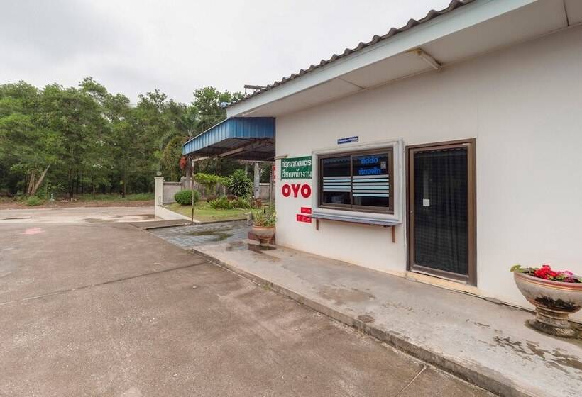 Hotel Oyo 764 Lets Go