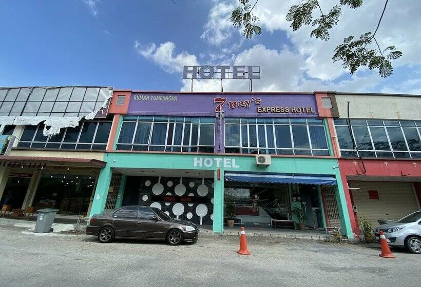 בית מלון כפרי Oyo 89752 7 Days Express