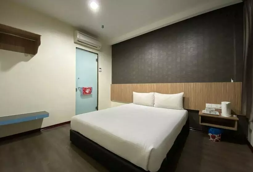 Hotelli Oyo 89752 7 Days Express