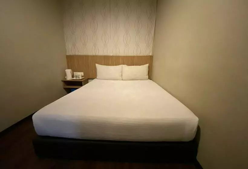 Hotelli Oyo 89752 7 Days Express