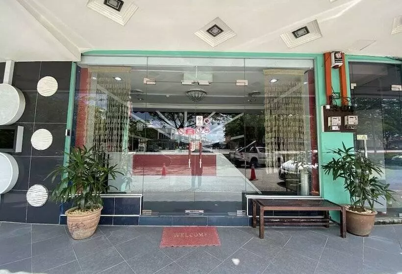 Hotelli Oyo 89752 7 Days Express