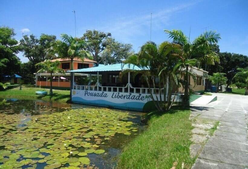 ホテル Pousada Liberdade