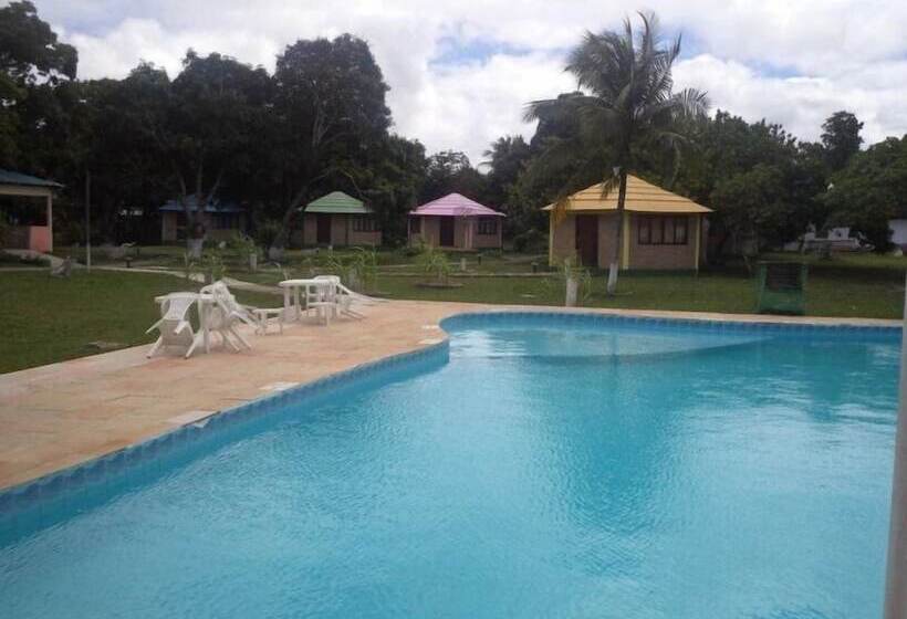 ホテル Pousada Liberdade