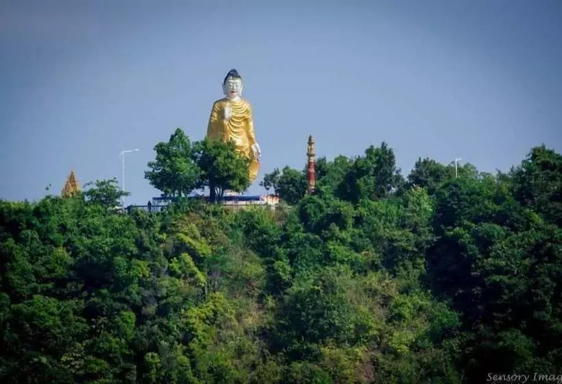 هتل Sky Lodge Ngapali