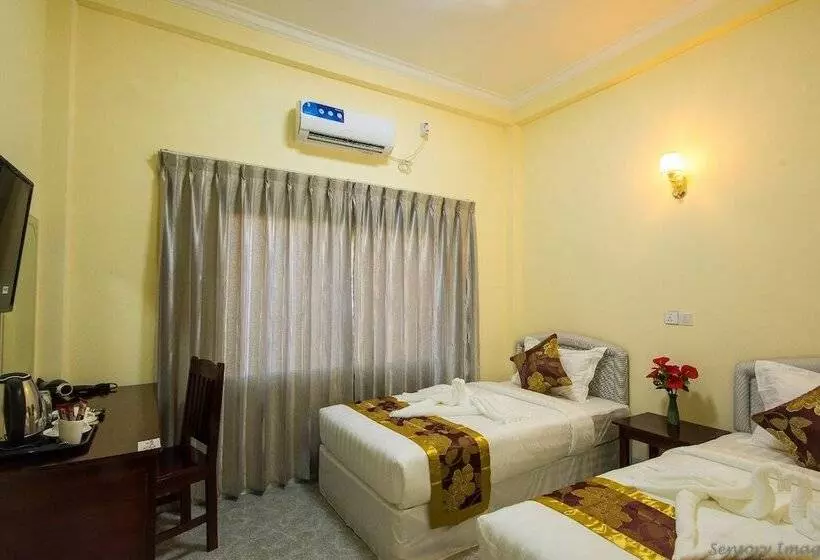 هتل Sky Lodge Ngapali