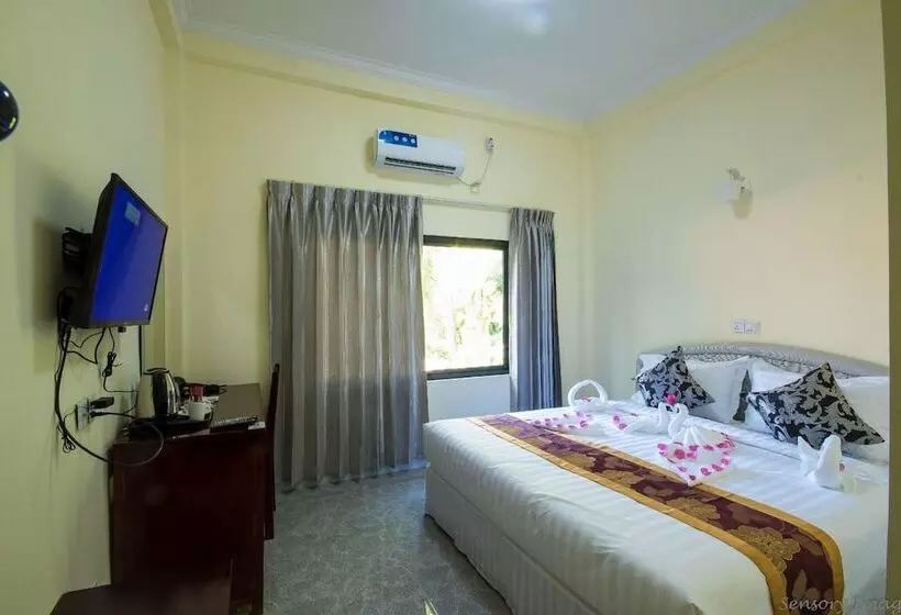 هتل Sky Lodge Ngapali