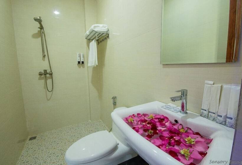 هتل Sky Lodge Ngapali