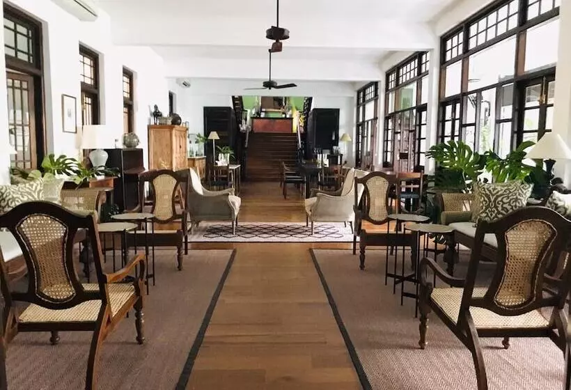 هتل The Postcard Galle