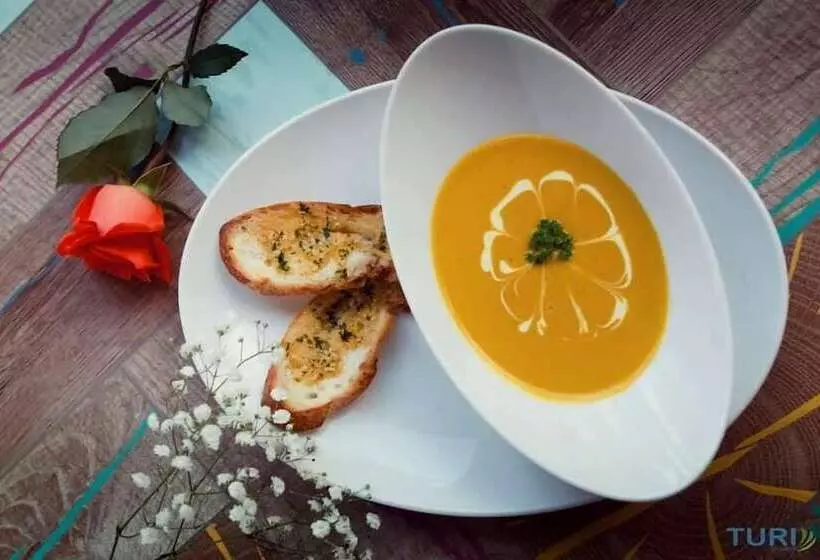 هتل Turi Staypoint