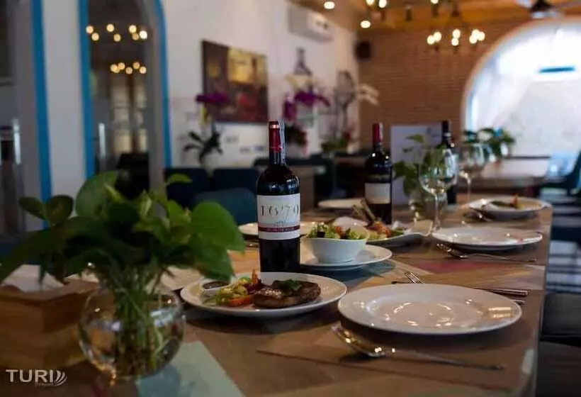 هتل Turi Staypoint