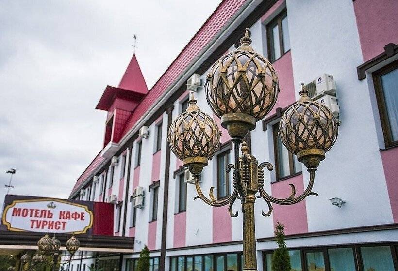 בית מלון כפרי Turist