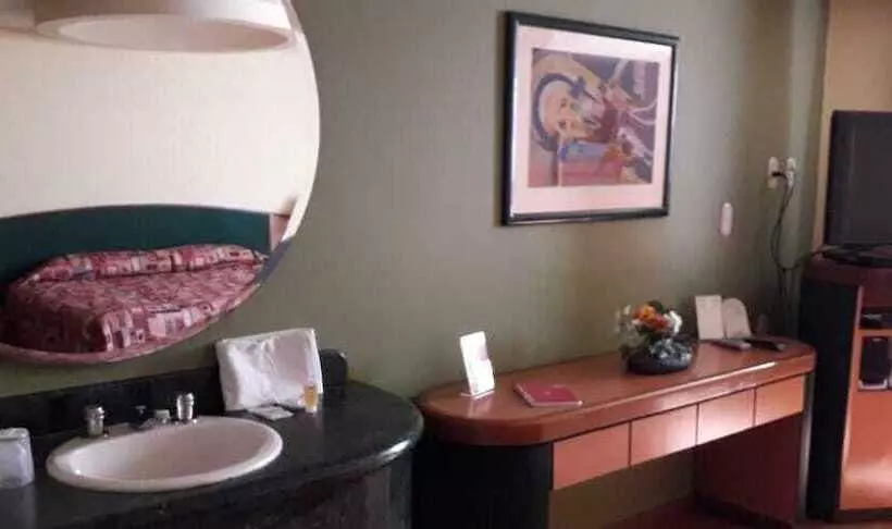 Hotelli Villas Los Sauces Metepec