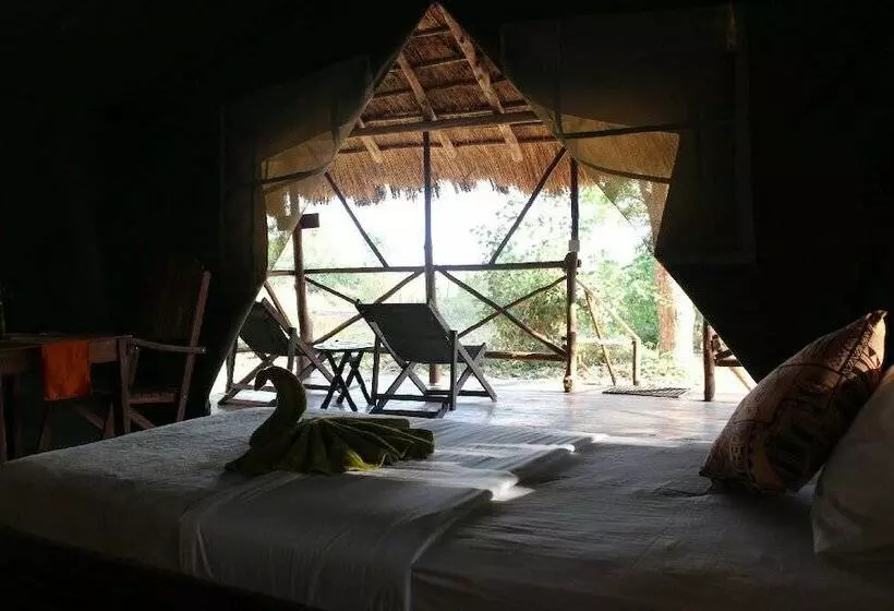 Hotelli Zarafa Tented Camp
