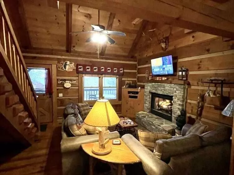 Leave The Stress Behind!  Private Hot Tub, Pet And Motorcycle Friendly, Let Peace And Nature Surroun