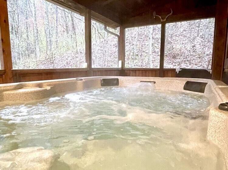 Leave The Stress Behind! Private Hot Tub, Pet And Motorcycle Friendly, Let Peace And Nature Surroun
