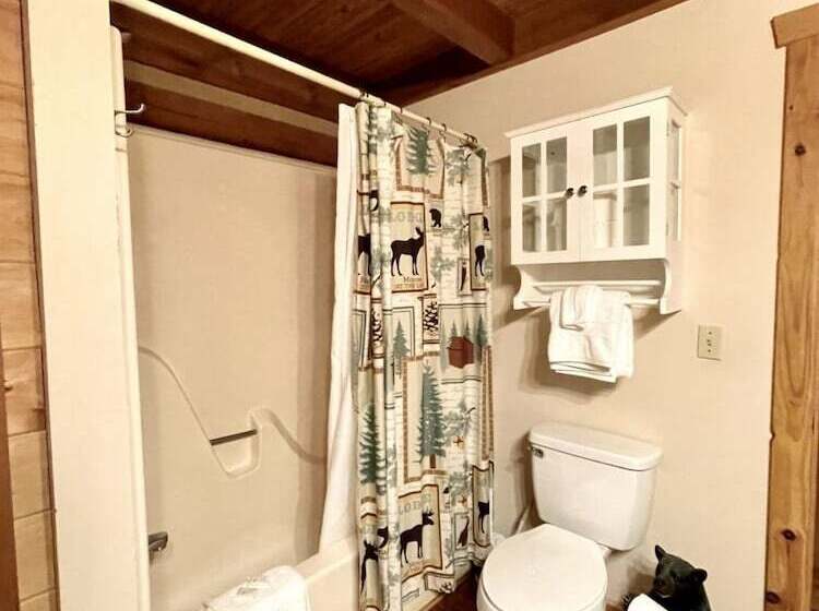 Leave The Stress Behind! Private Hot Tub, Pet And Motorcycle Friendly, Let Peace And Nature Surroun