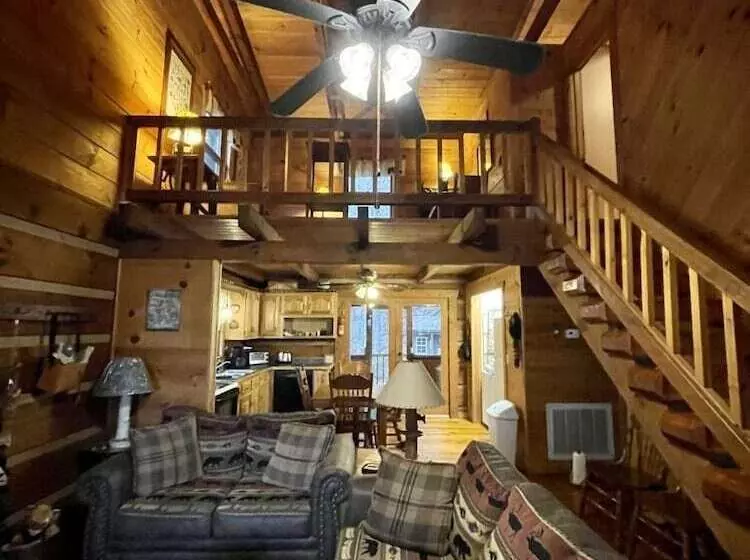 Leave The Stress Behind!  Private Hot Tub, Pet And Motorcycle Friendly, Let Peace And Nature Surroun