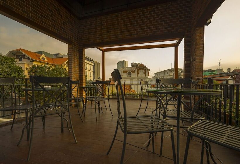 Little Colmar   Homestay & Pottery Studio