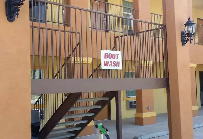 Motelli Texan Inn And Suites Tilden