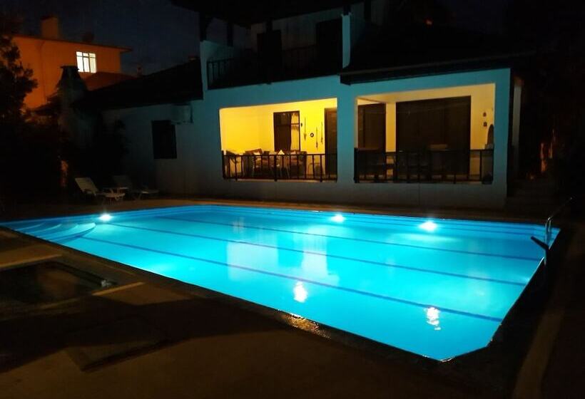 Пансион Begonville