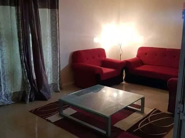 پانسیون Chez Medzo