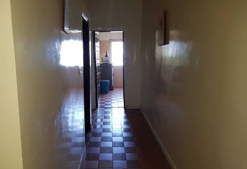 پانسیون Chez Medzo