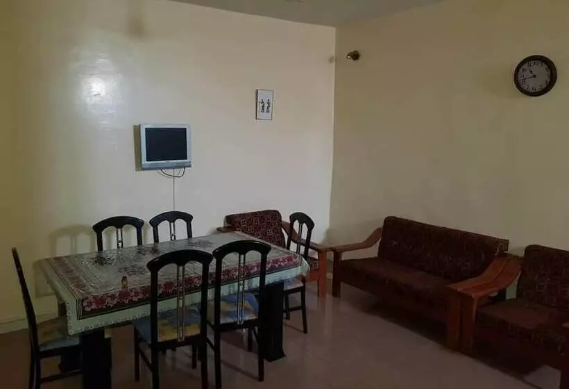 پانسیون Chez Medzo