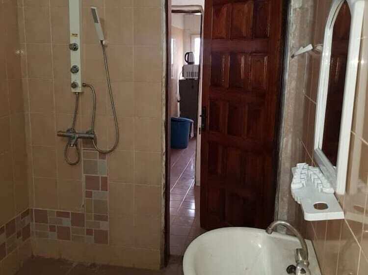 پانسیون Chez Medzo