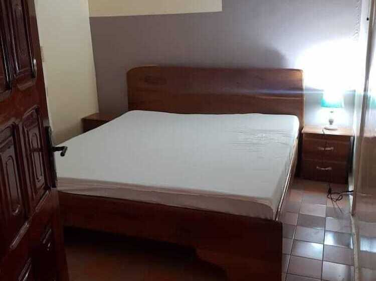 پانسیون Chez Medzo