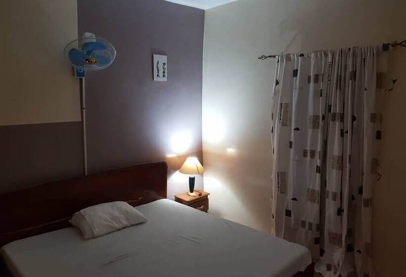 پانسیون Chez Medzo