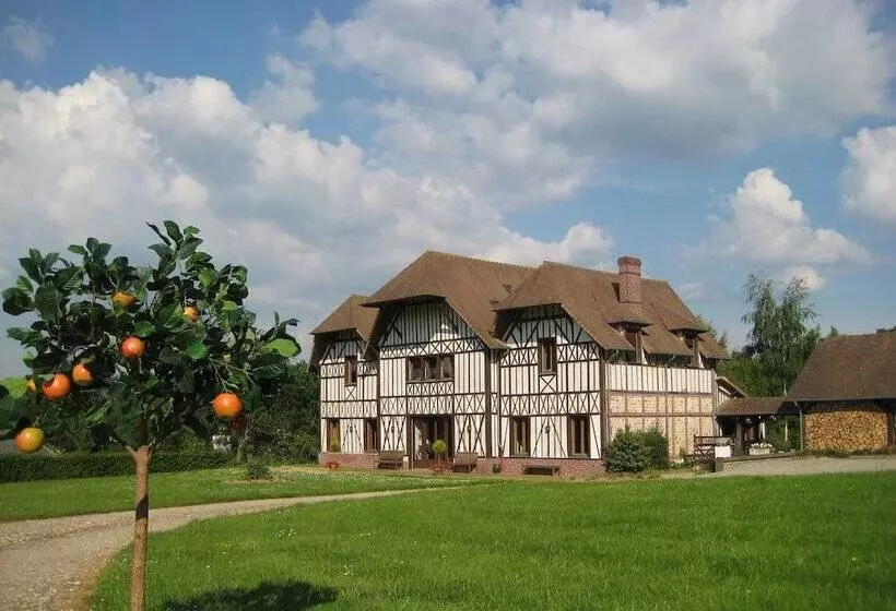 ペンション Le Pommier Doux, Maison D Hôte Du Domaine Du Château D Argeronne