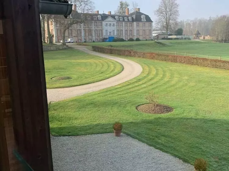 ペンション Le Pommier Doux, Maison D Hôte Du Domaine Du Château D Argeronne