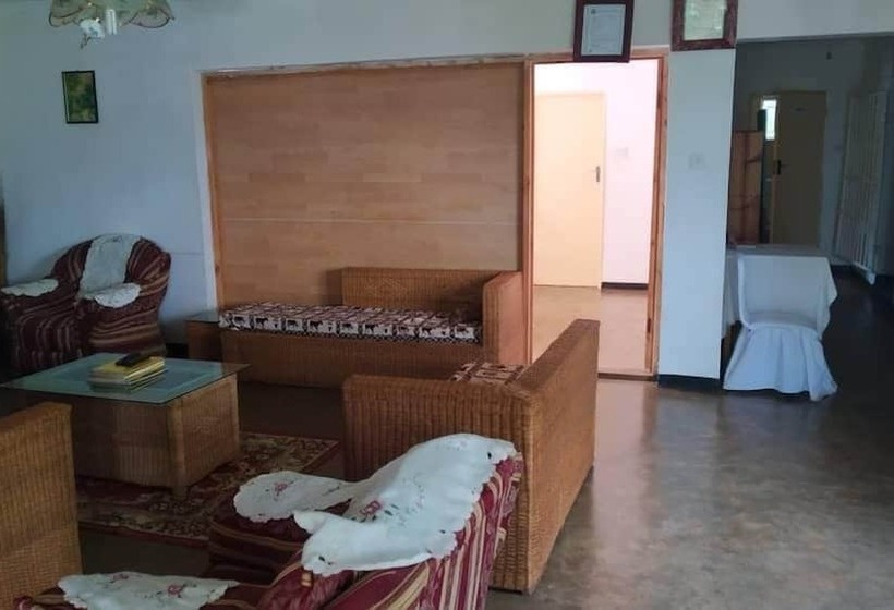 پانسیون Domino Lodge