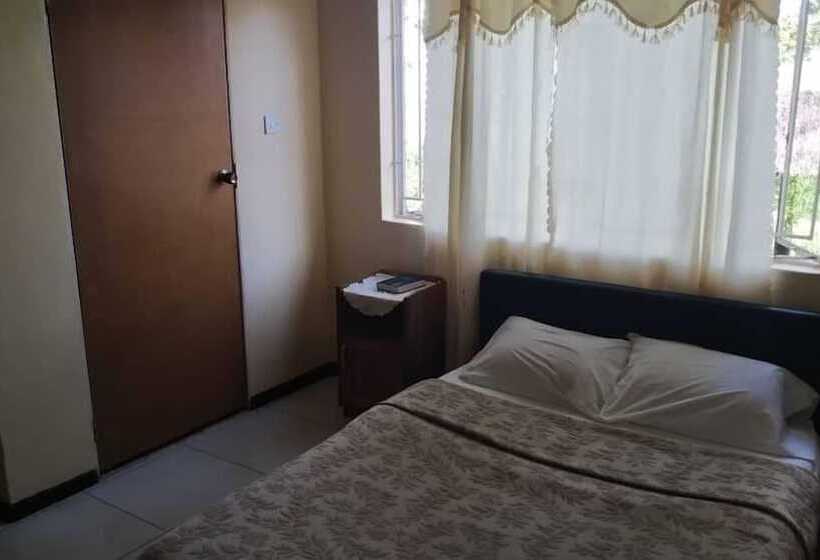 پانسیون Domino Lodge