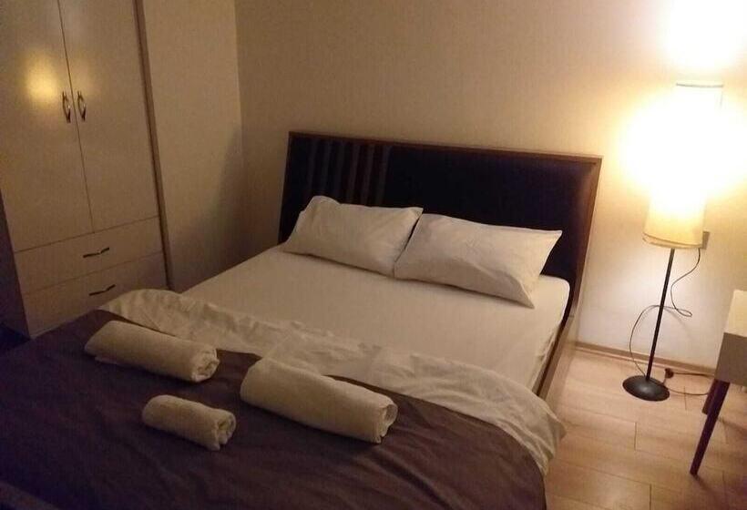 پانسیون Konak Suit Apart