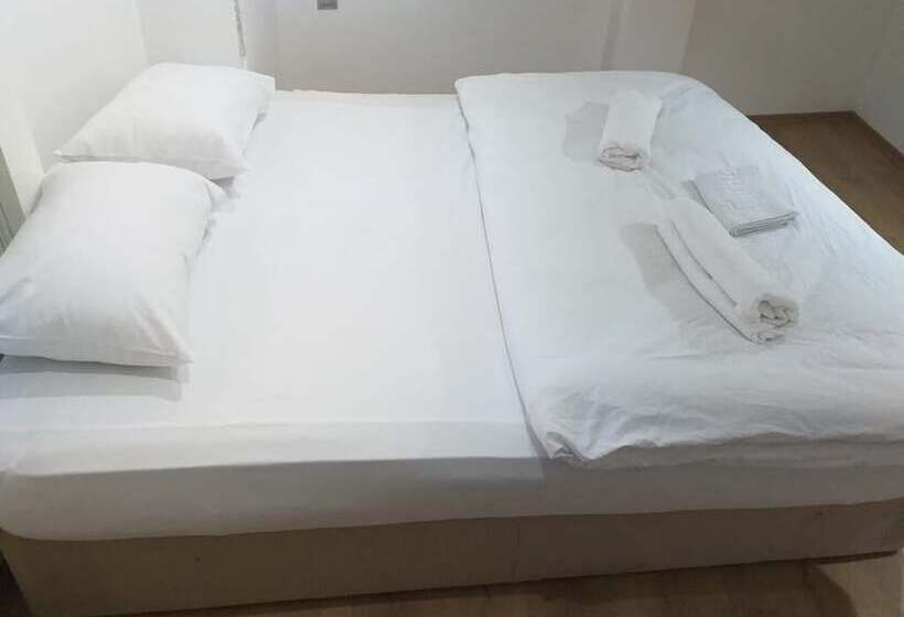 پانسیون Konak Suit Apart