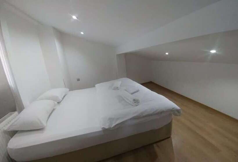 پانسیون Konak Suit Apart