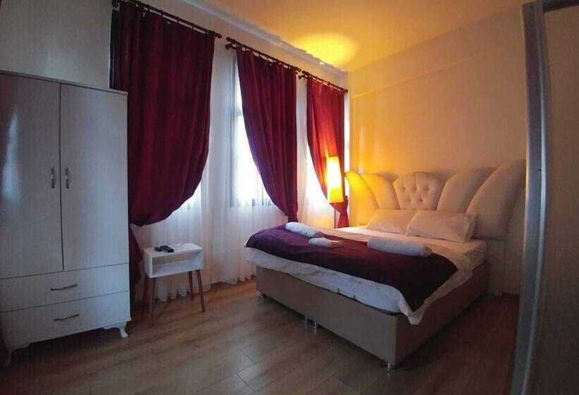 پانسیون Konak Suit Apart